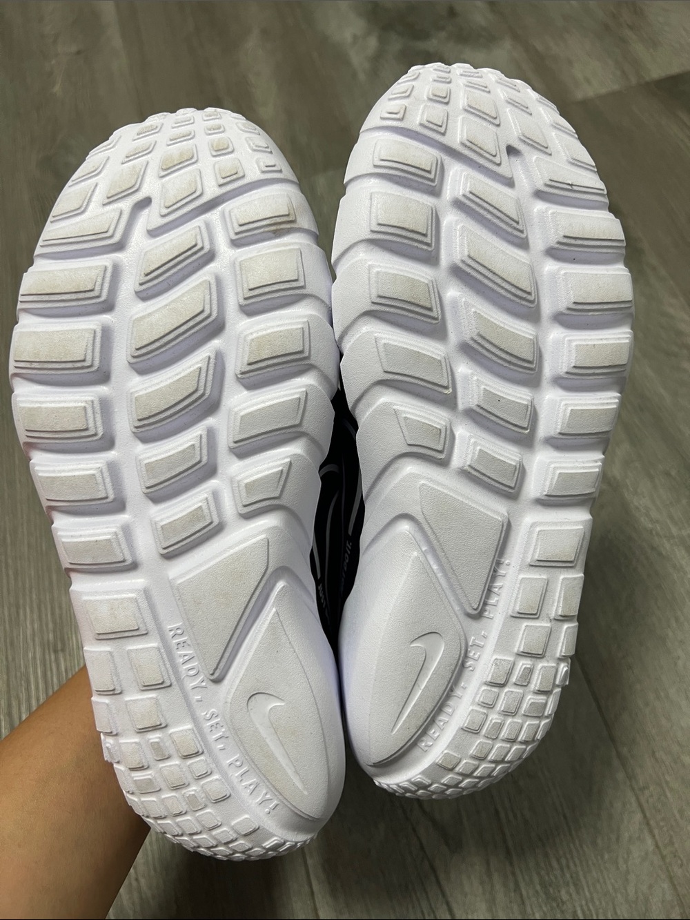 Nike Flex Runner 2 ( GS) - size 5Y like new! - Picture 10 of 15